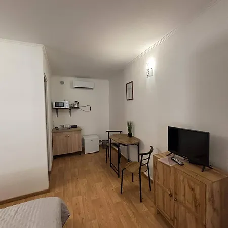 Lola Apartman Eger Exterior photo